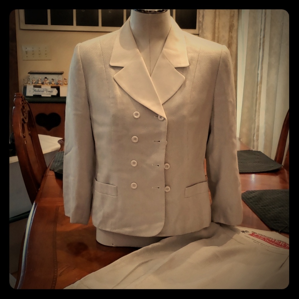 Suit